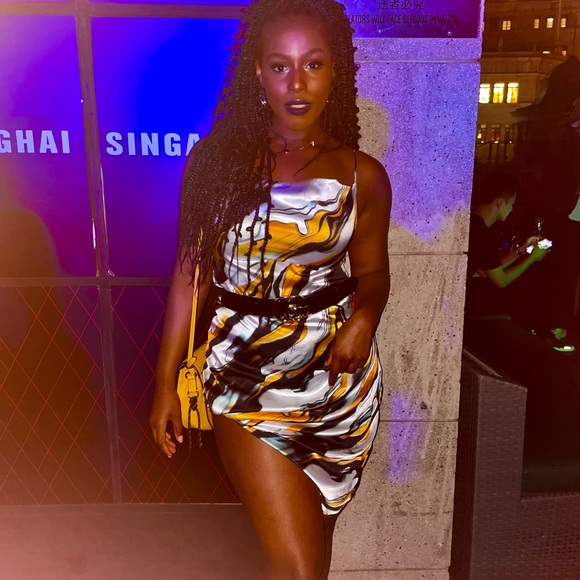 Meet your Posher, Renée! - Picture 2 of 11